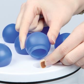 Trixie Cat Activity Solitaire aktivointilelu