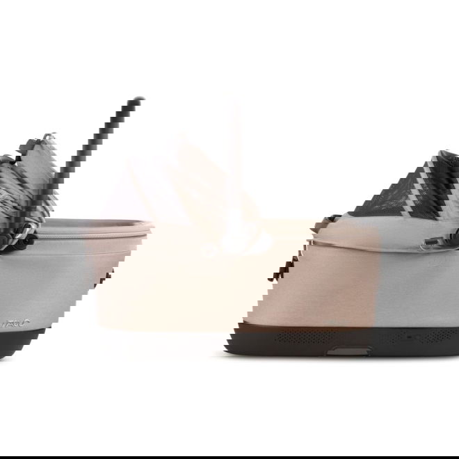 Tavo Maeve ISO6X Wind t&ouml;rm&auml;ystestattu turvaistuin autoon integroidulla tuuletusj&auml;rjestelm&auml;ll&auml;