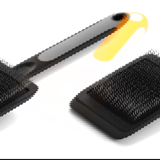 Fiskars Slicker Brush Karde