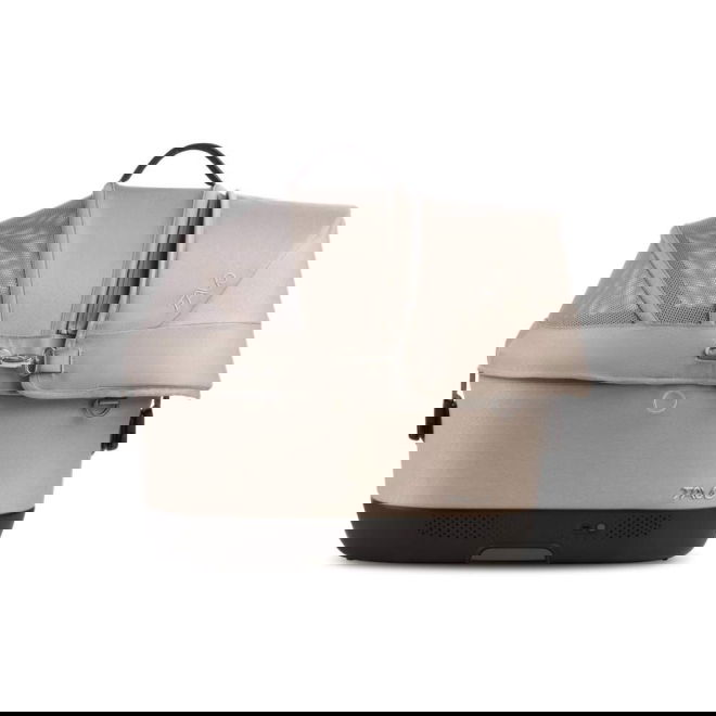 Autoistuin koiralle Tavo Maeve ISO5X Wind